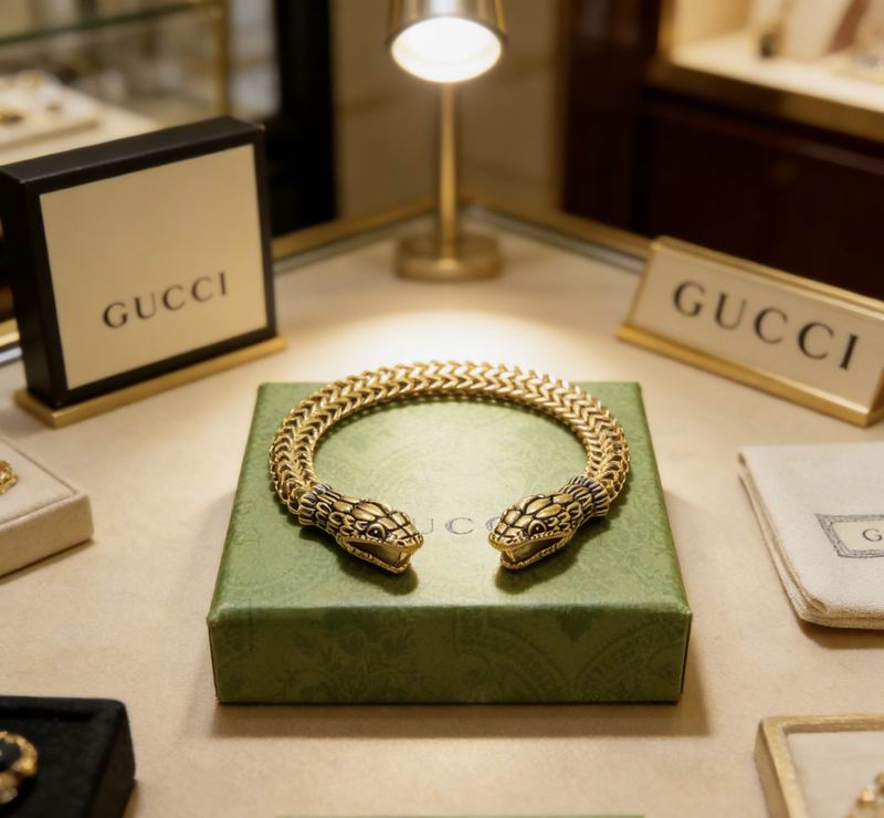Gucci Bracelet 02yxs26